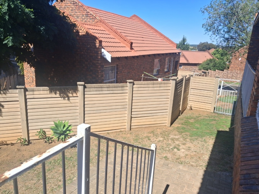 To Let 2 Bedroom Property for Rent in Langenhovenpark Free State
